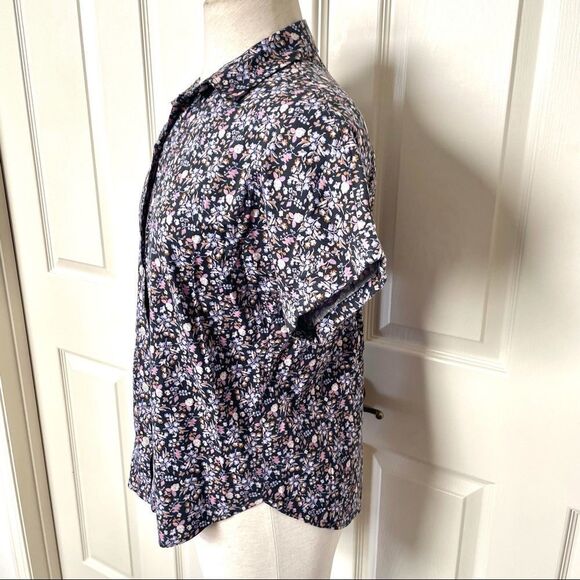 Universal Thread short sleeve button down navy floral shirt - Picture 4 of 12